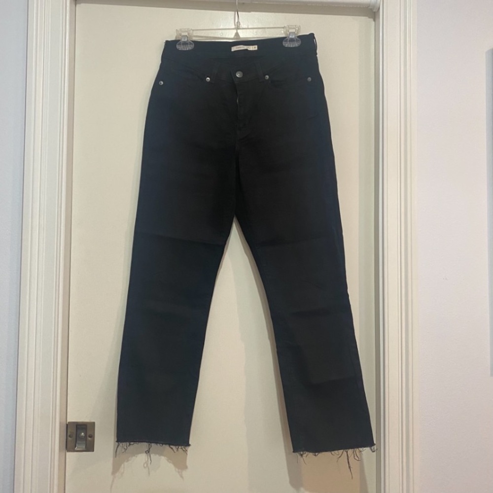 Levi’s Black Jeans - high rise straight fit
